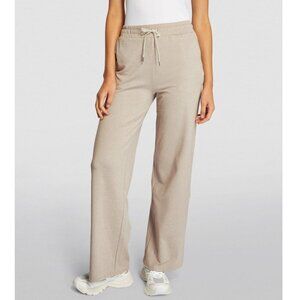 Vuori Women's Halo Essential Mid Rise Wideleg Sweatpants Medium in Ecru Heather